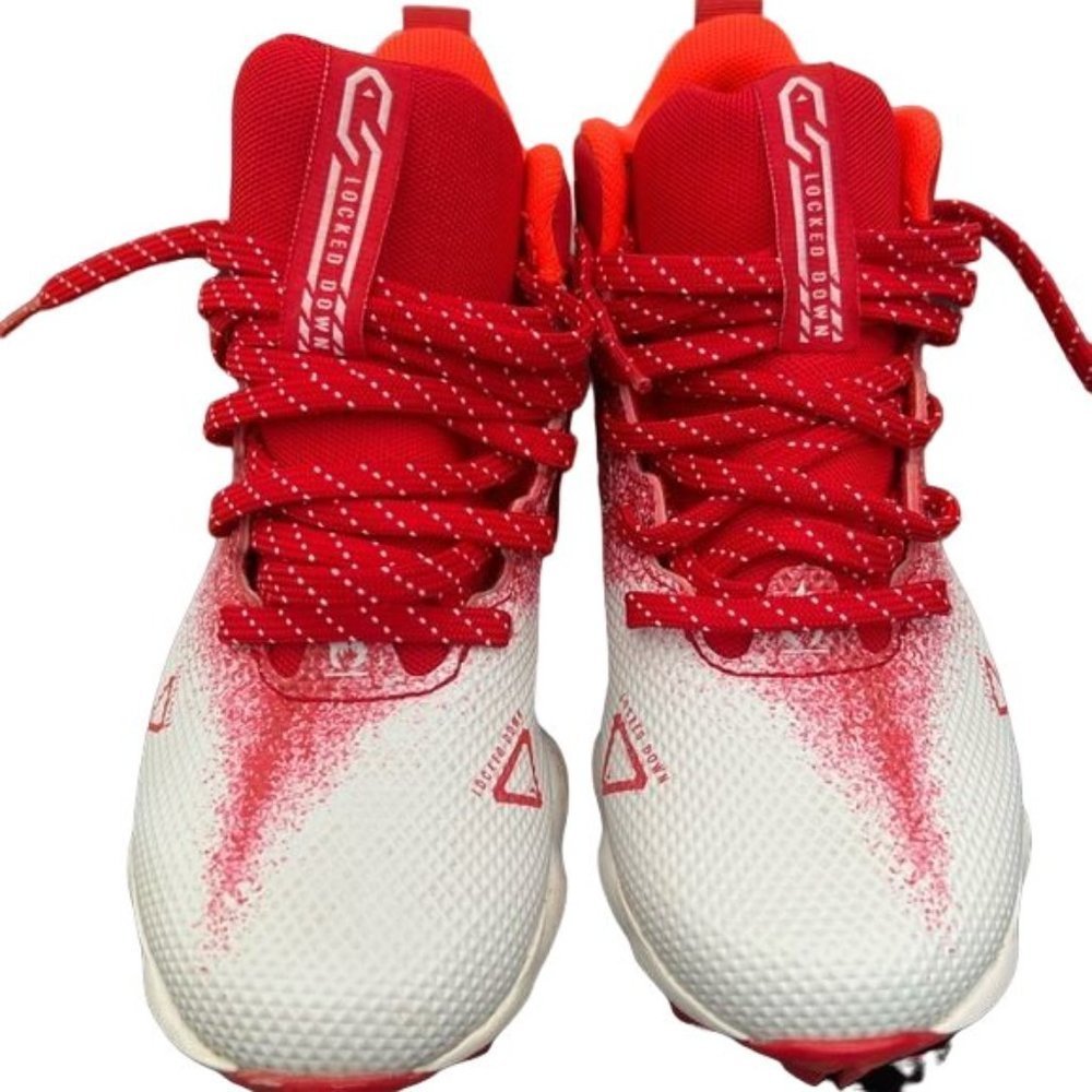 Boy  Cleats Shoes  Red White  Under Armour Size 2Y